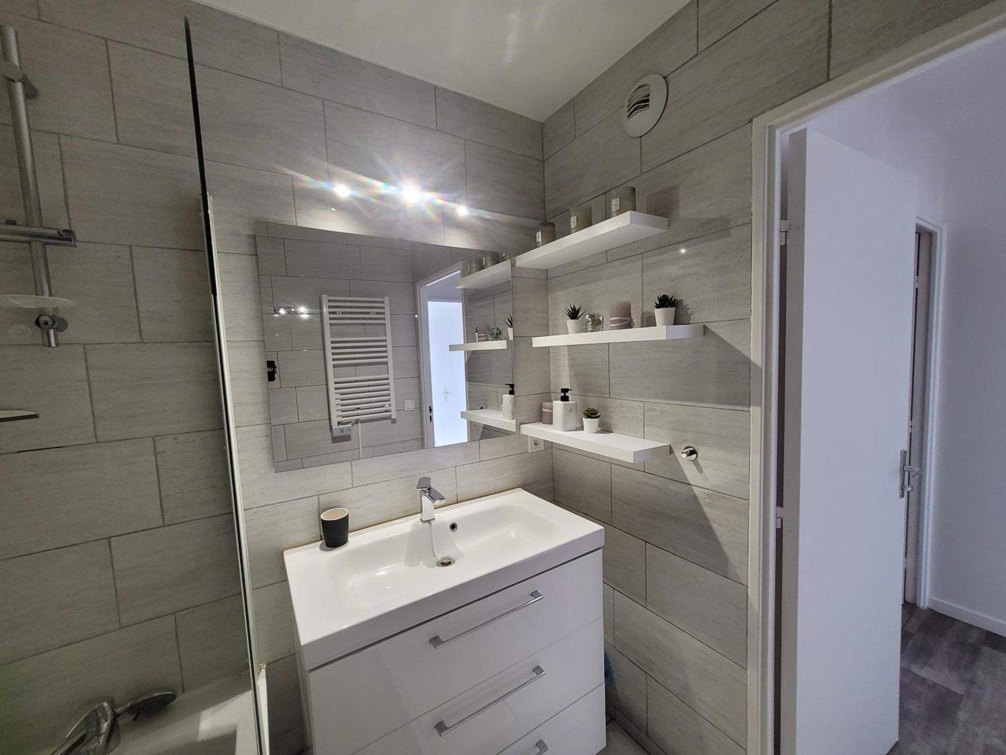 Parisian Retreat Pour 5 Personnes - 12 Min De Paris - Proche Gare Appartement Deuil-la-Barre Buitenkant foto