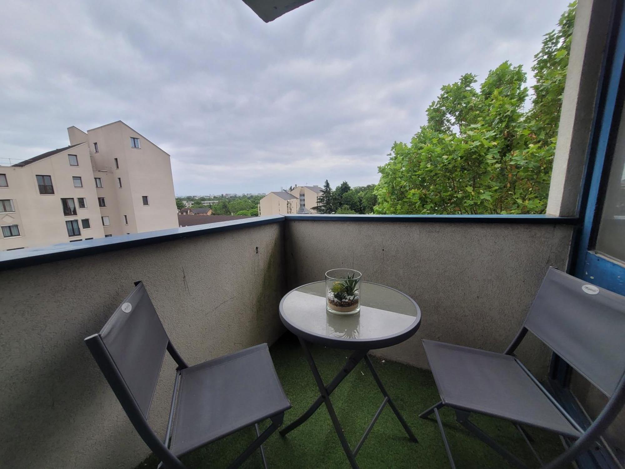 Parisian Retreat Pour 5 Personnes - 12 Min De Paris - Proche Gare Appartement Deuil-la-Barre Buitenkant foto
